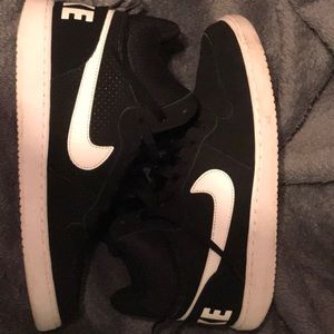 Black Nike Casual Shoes
